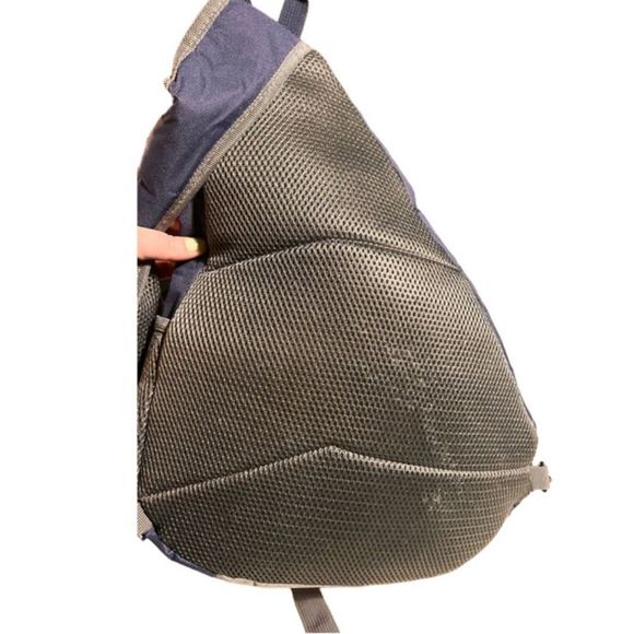 DCL Disney Cruise Line One Shoulder Sling Backpack Blue Gray Castaway Club Mesh - Picture 3 of 12